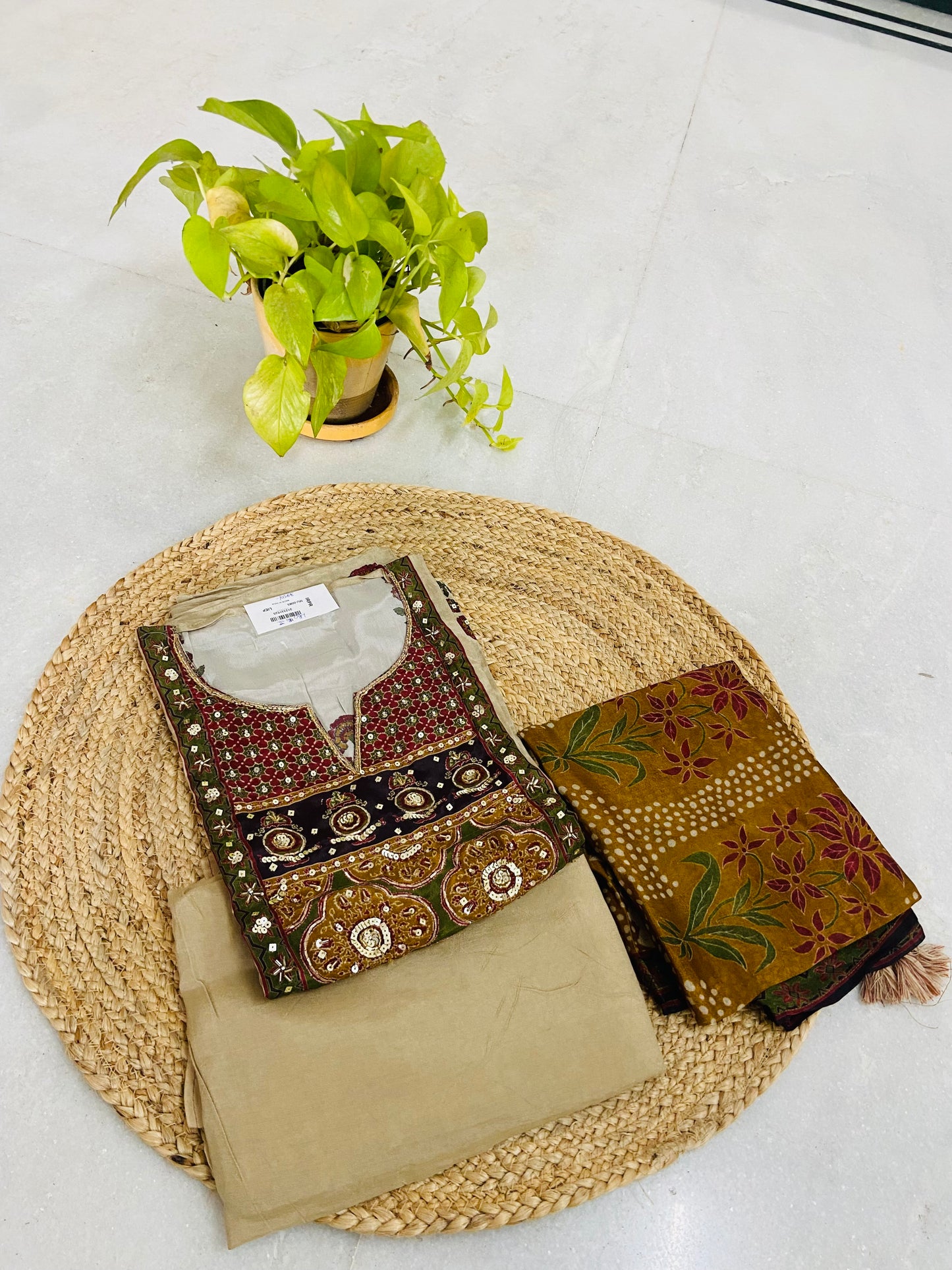 LB0114-ll Cream Coloured Salwar Suit Set