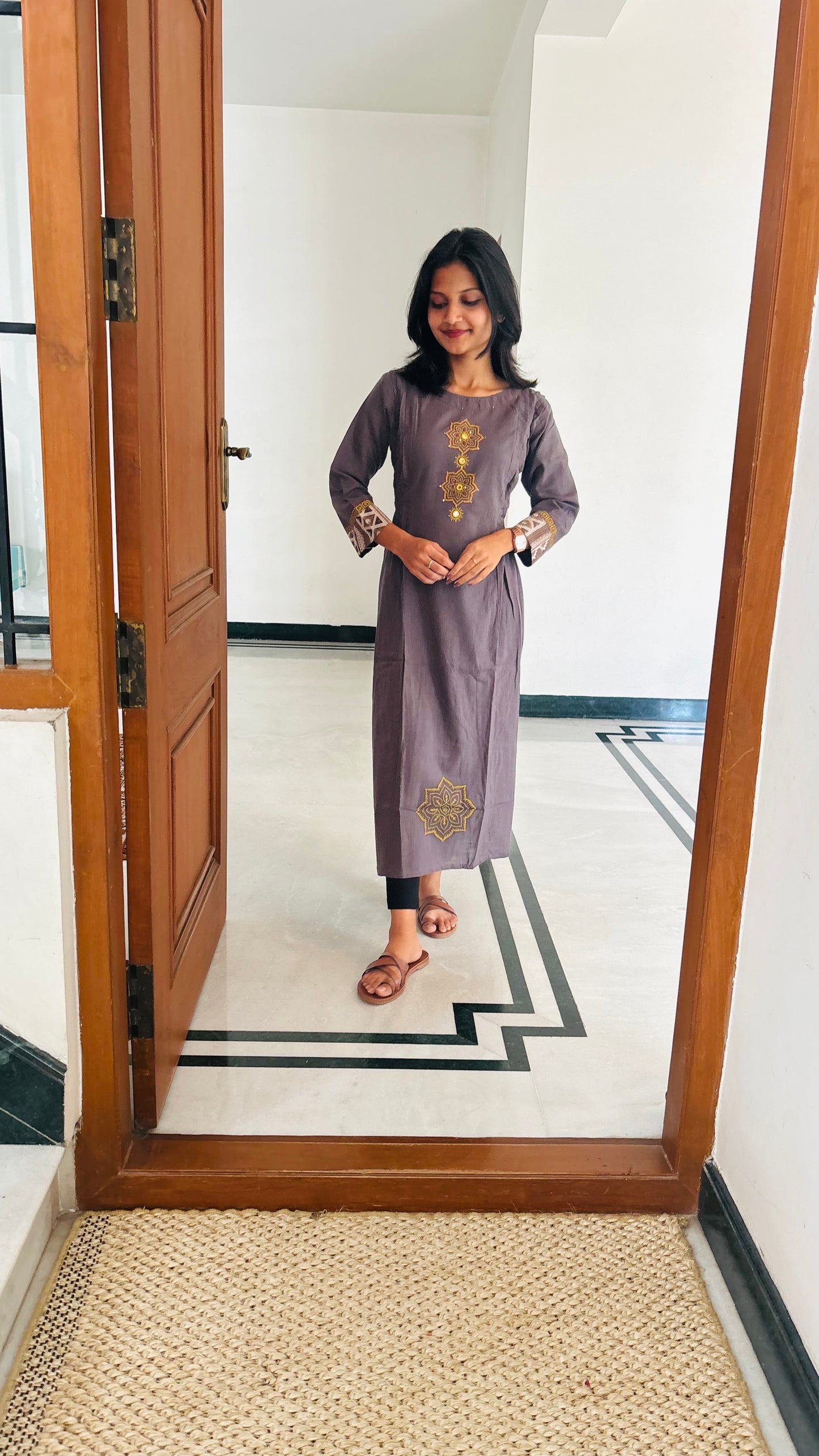 LB0165-II,LB0166-II,LB0167-II,LB0168-II Gray Coloured Kurtha
