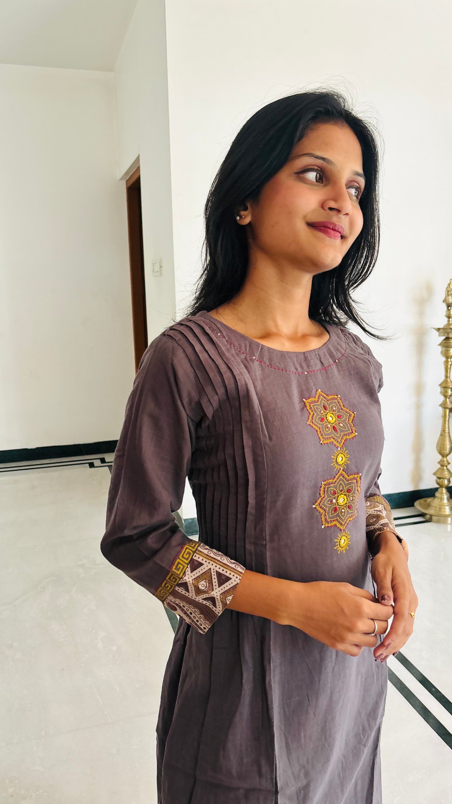 LB0165-II,LB0166-II,LB0167-II,LB0168-II Gray Coloured Kurtha