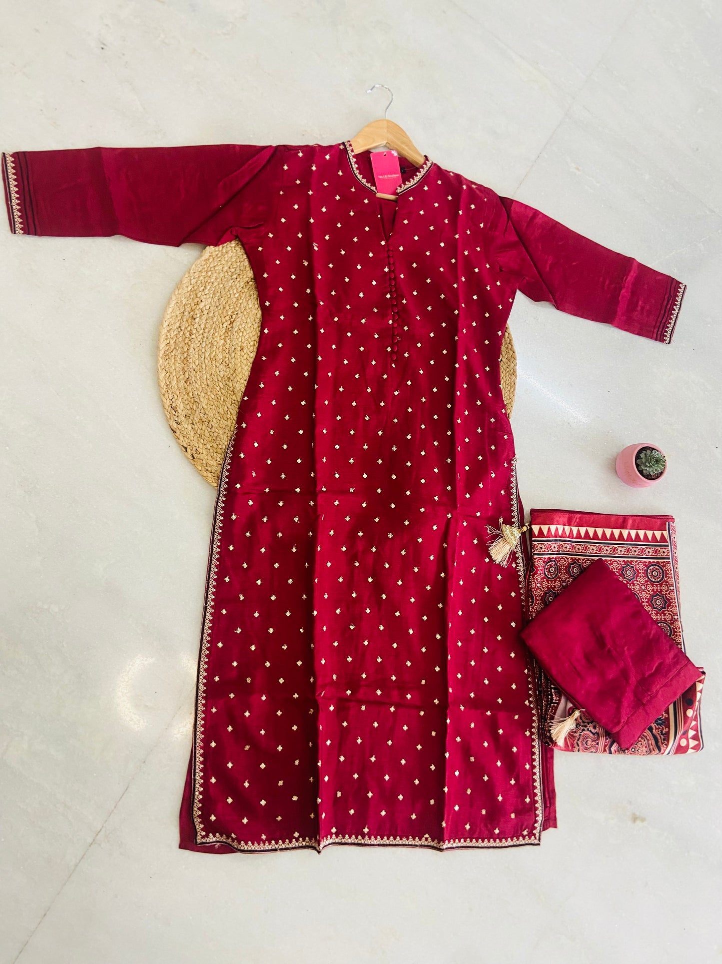 LB0023-Maroon Dola Silk Salwar Suit Set with Mashroo Dupatta