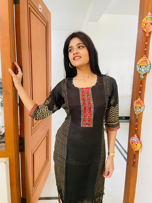 LB0018-Black Kurtha