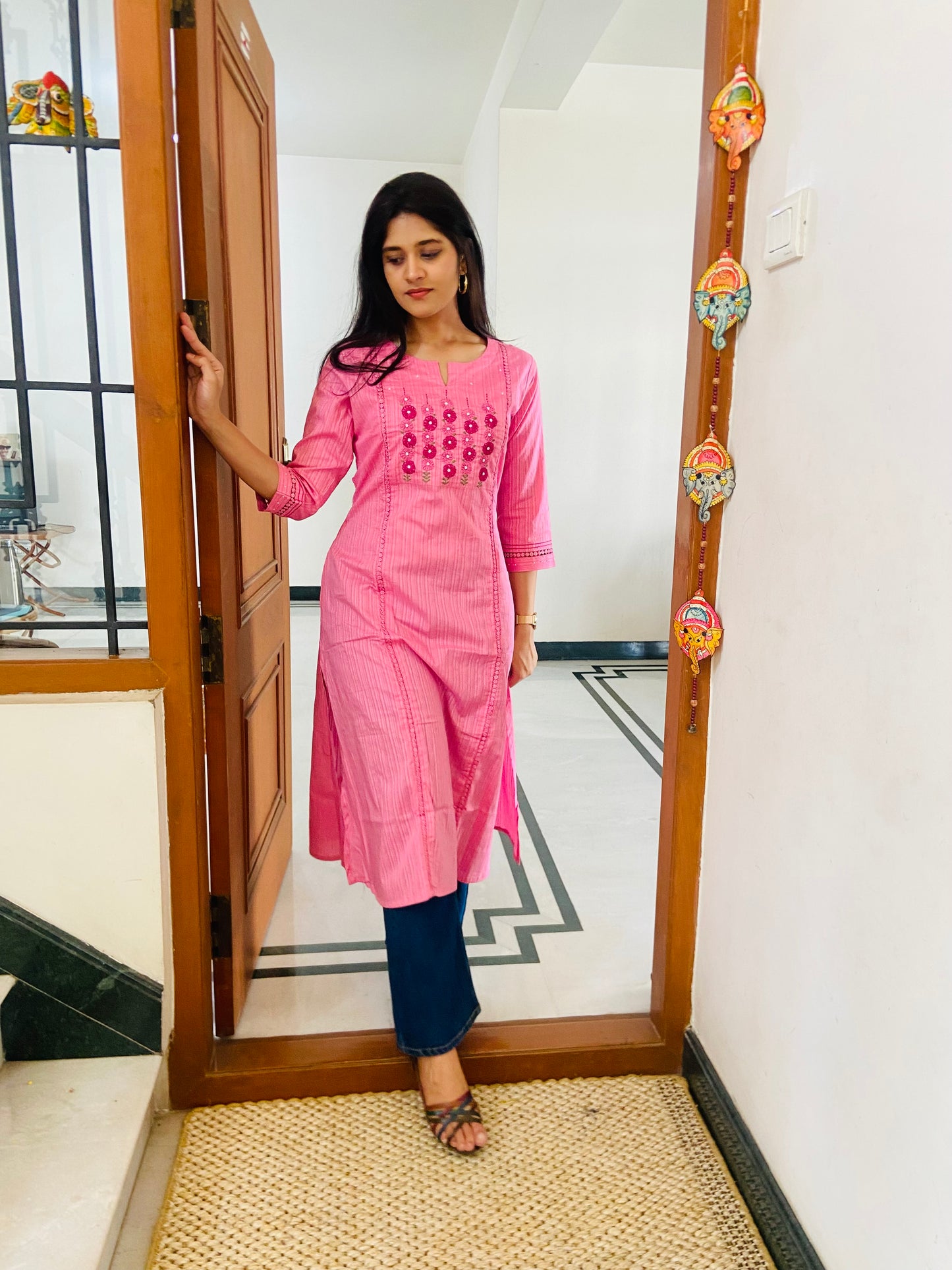 LB0086-Pink Coloured Kurtha