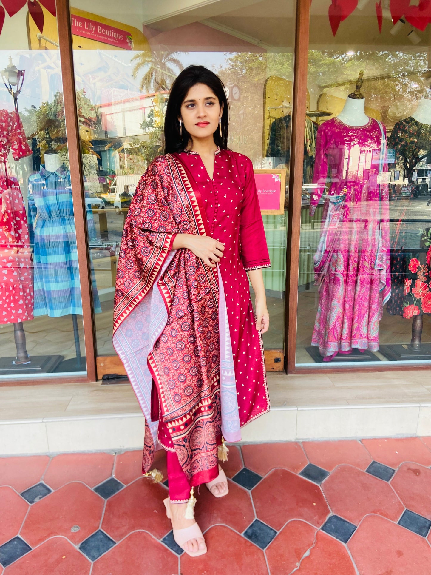 LB0023-Maroon Dola Silk Salwar Suit Set with Mashroo Dupatta