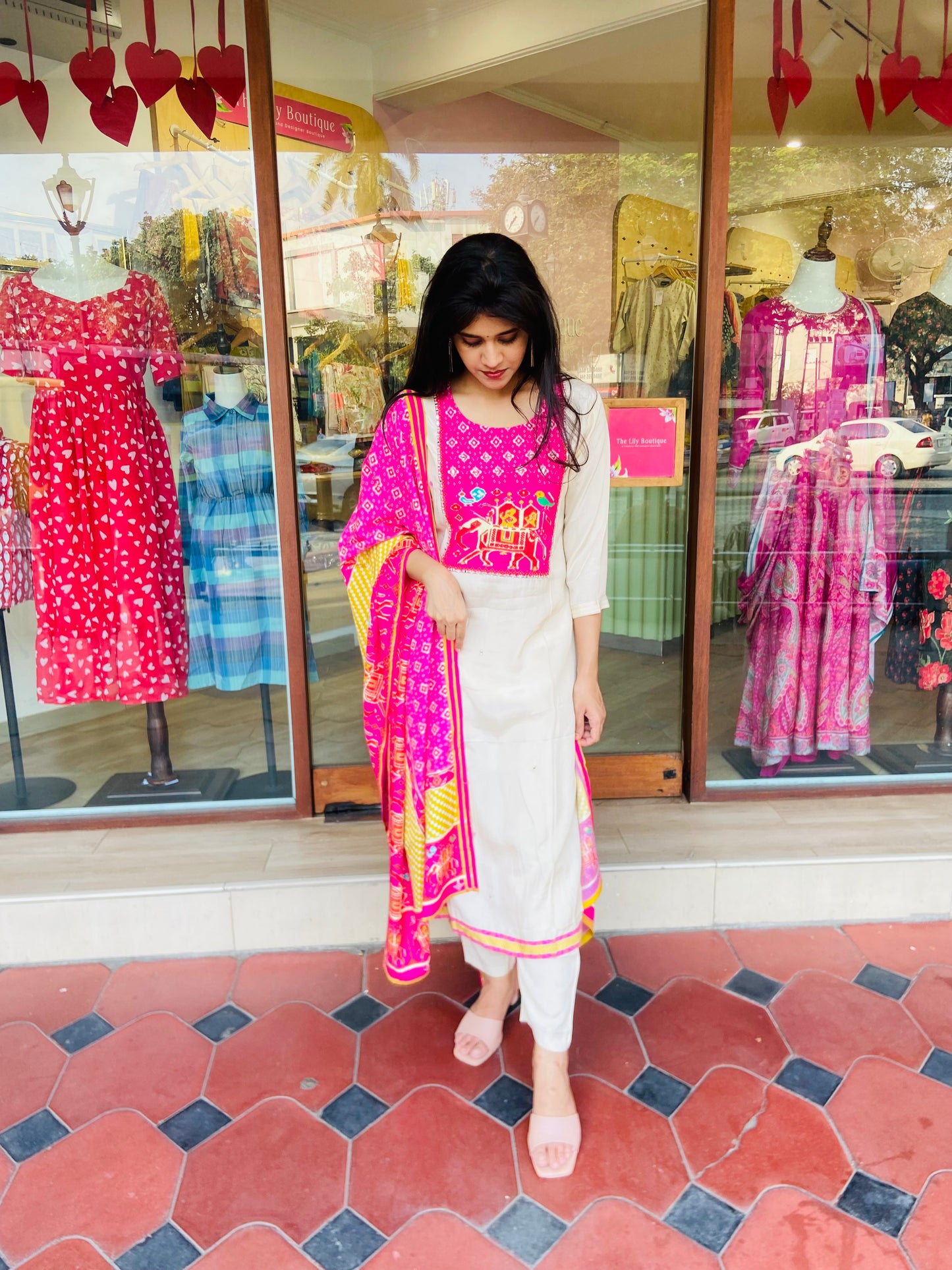 LB0041- Pink/White Muslin Salwar Suit Set