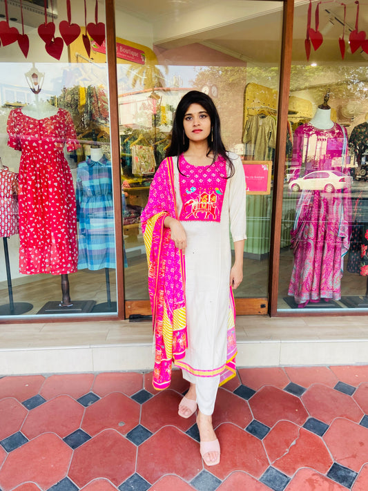 LB0041- Pink/White Muslin Salwar Suit Set