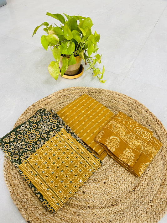 LB0100- ll Dark Green Coloured Cotton Salwar Suit Set