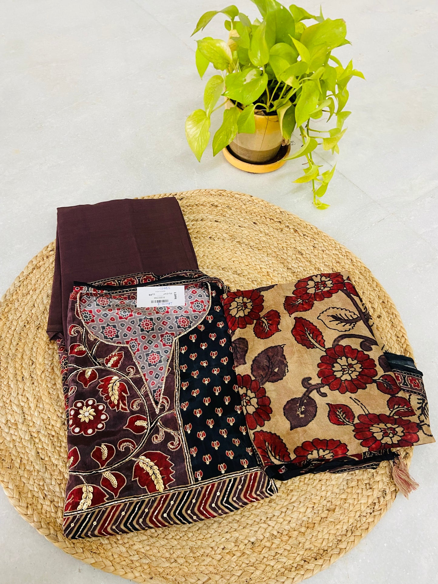 LB0110-ll Black/Brown Crepe Silk