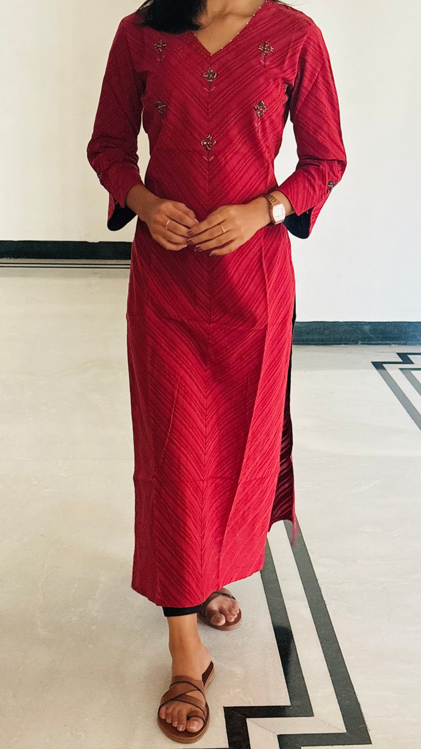 LB0199-II,LB0200-II,LB0201-II,LB0202-II Red Kurtha