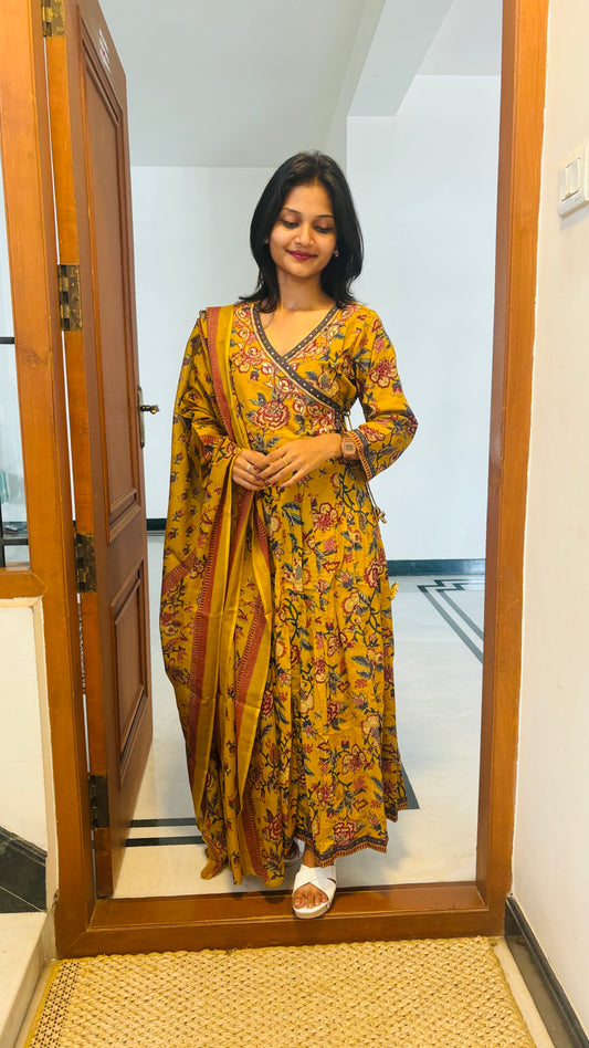 LB0258-II,LB0259-II,LB0260-II Yellow Coloured Cotton Salwar Suit Set