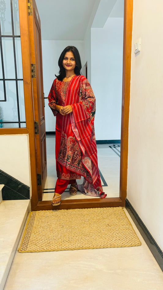 LB0261-II,LB0262-II,LB0263-II Red Coloured Salwar Suit Set