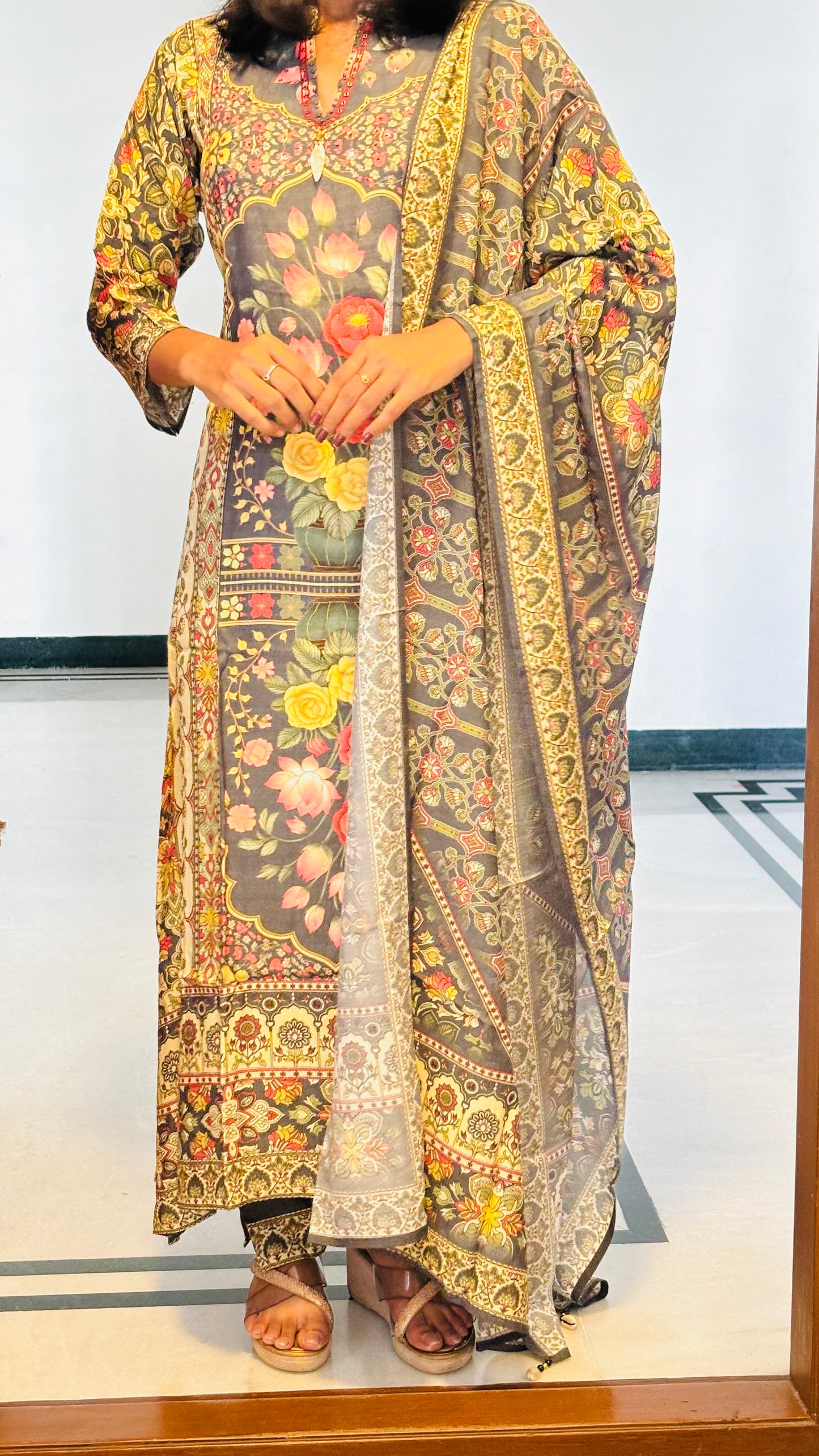 LB0285-II,LB0286-II,LB0287-II Cream Coloured Salwar Suit Set