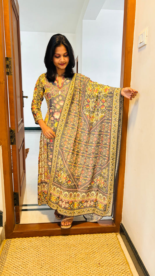 LB0285-II,LB0286-II,LB0287-II Cream Coloured Salwar Suit Set