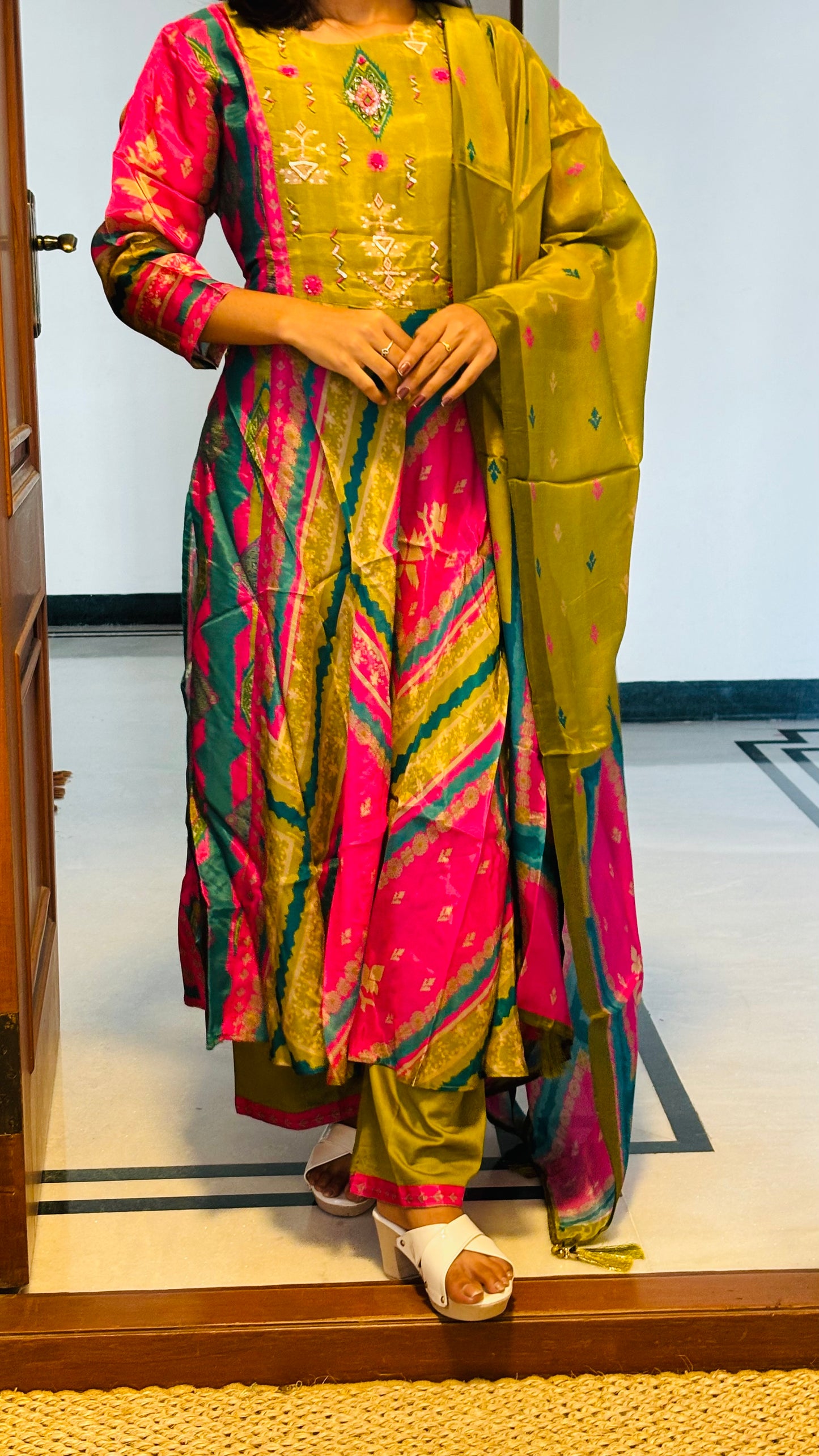 LB0268-II,LB0269-II,LB0270-II Pink Coloured Salwar Suit Set
