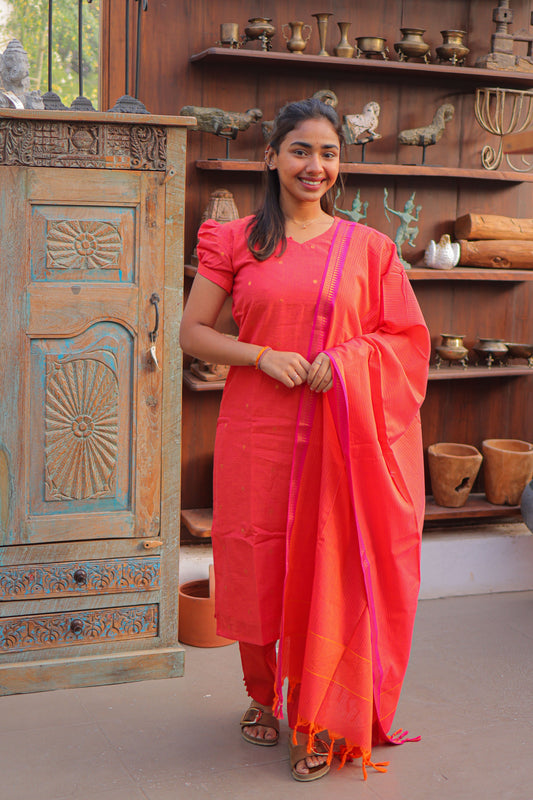 Kanagambaram 3Pc Set