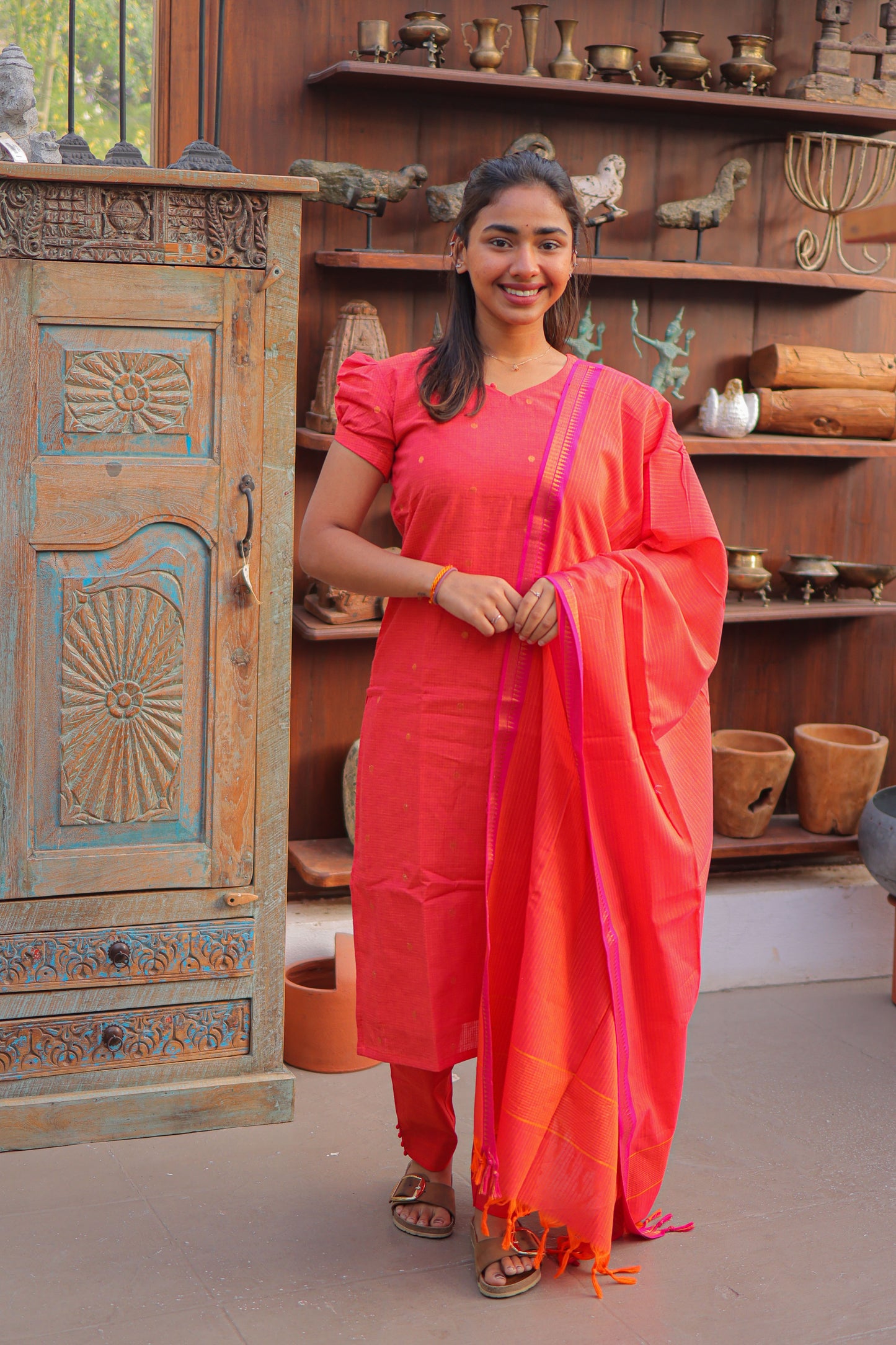 Kanagambaram 3Pc Set