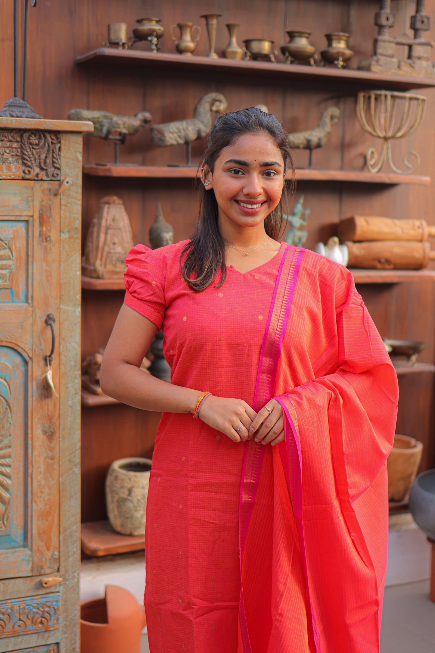 Kanagambaram 3Pc Set