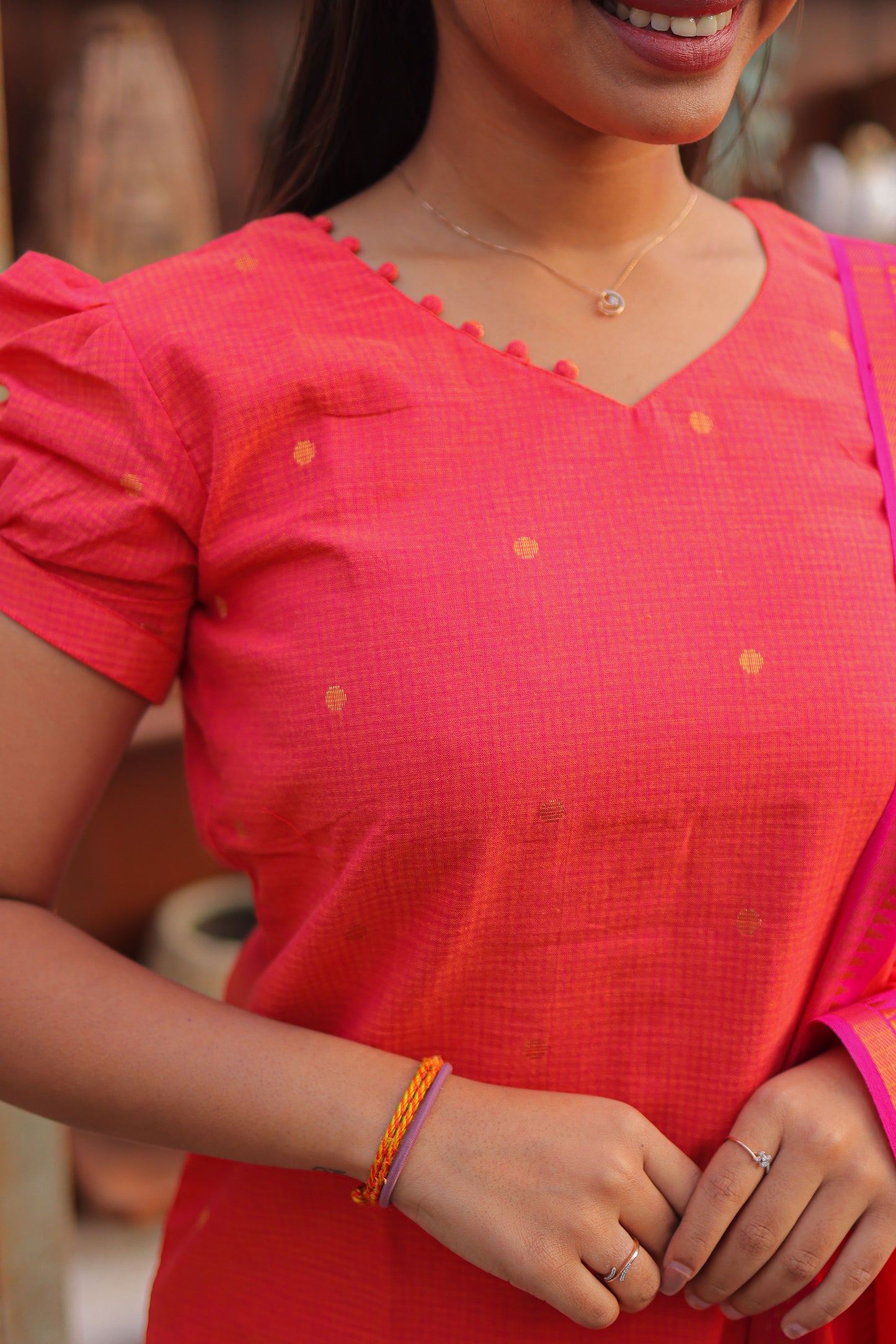 Kanagambaram 3Pc Set