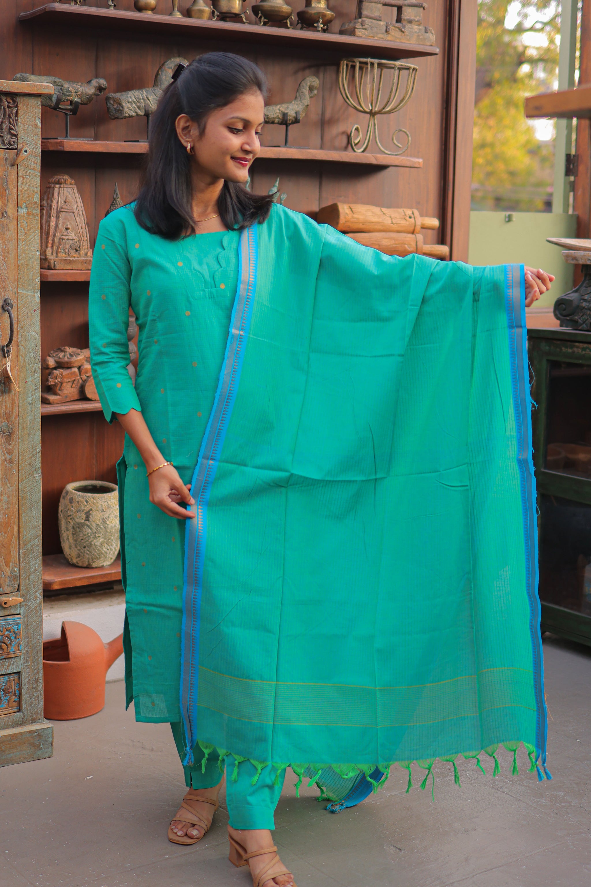 Marikolundhu 3 Pc set